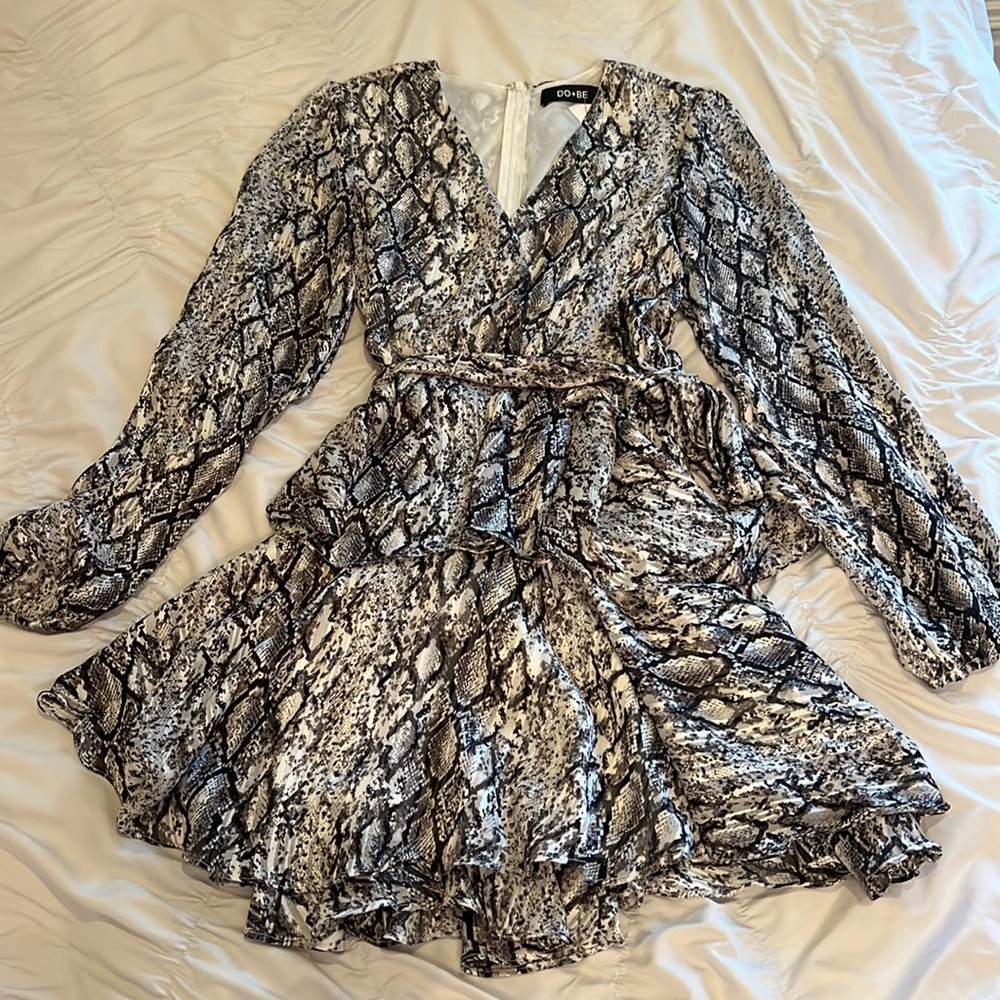 Long sleeve long cut mini dress
